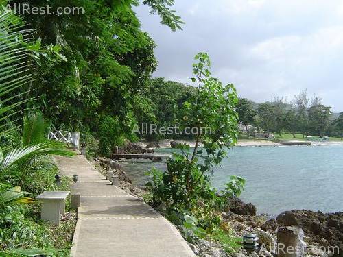 Round Hill Hotel & Villas 100